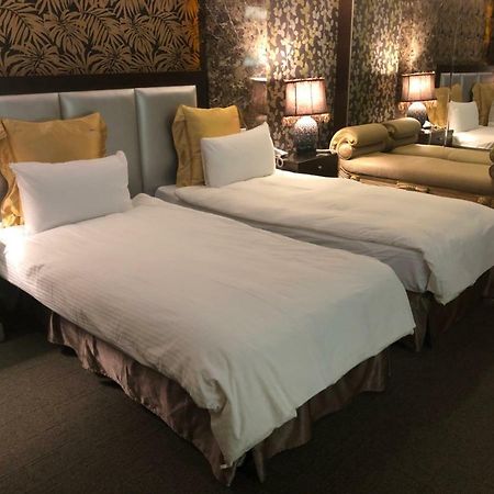 Crystal Business Motel Kota Hsinchu Bagian luar foto
