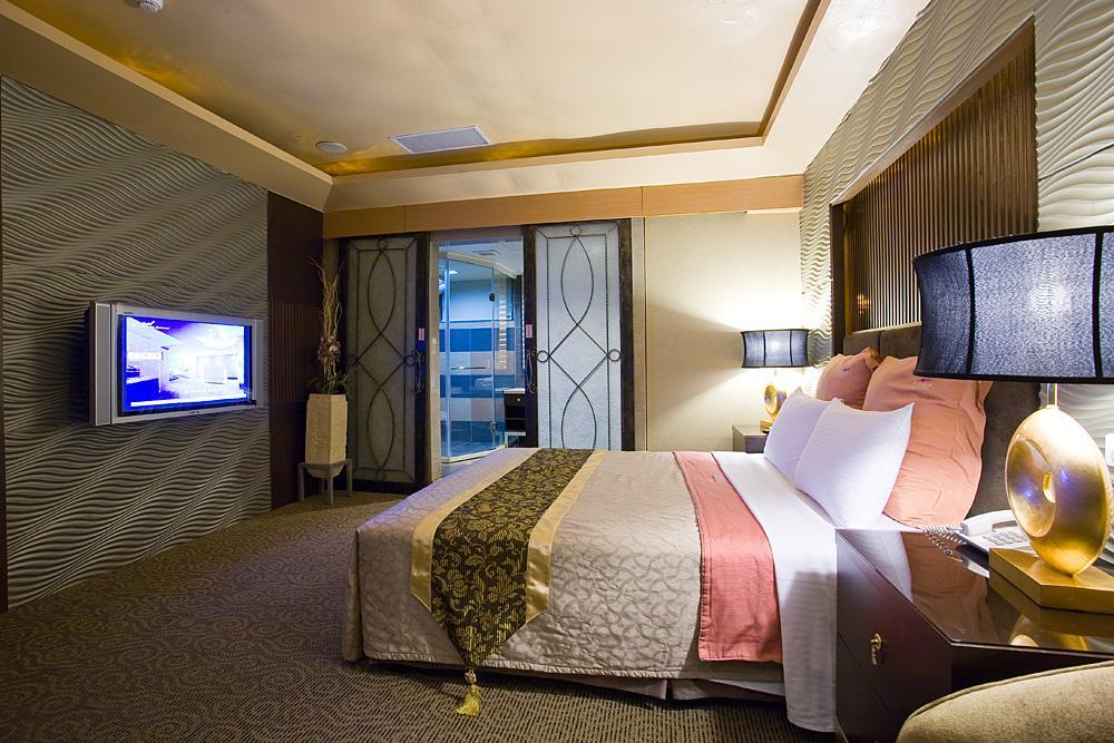 Crystal Business Motel Kota Hsinchu Bagian luar foto