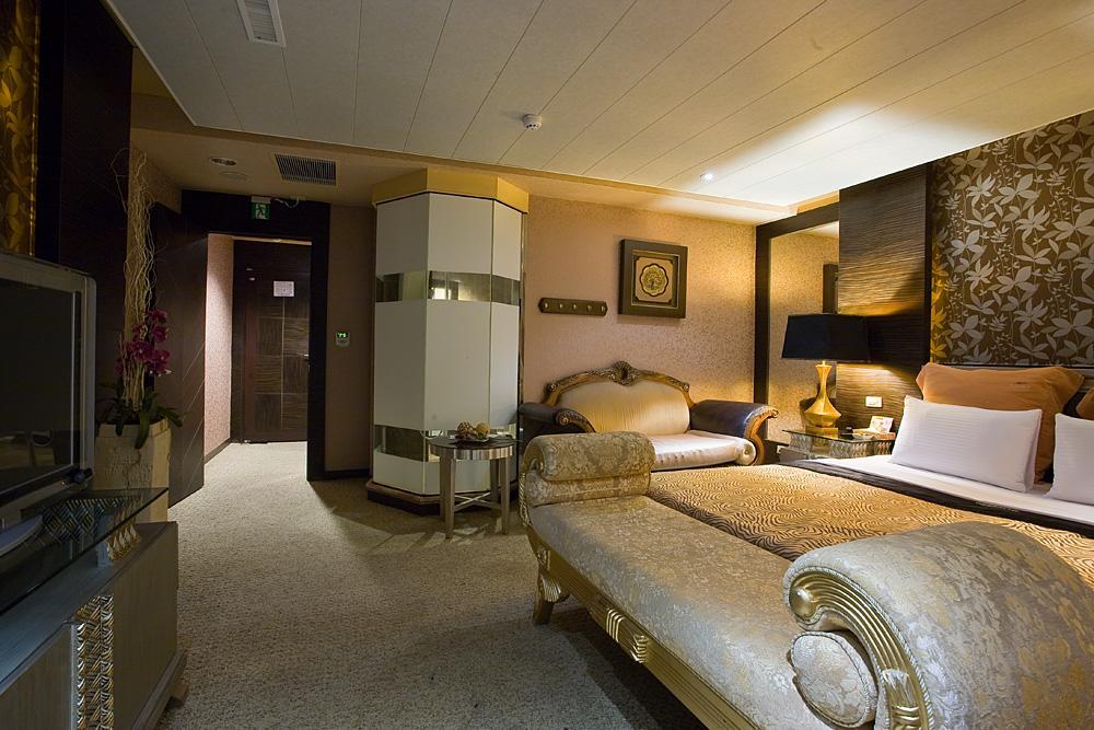 Crystal Business Motel Kota Hsinchu Bagian luar foto