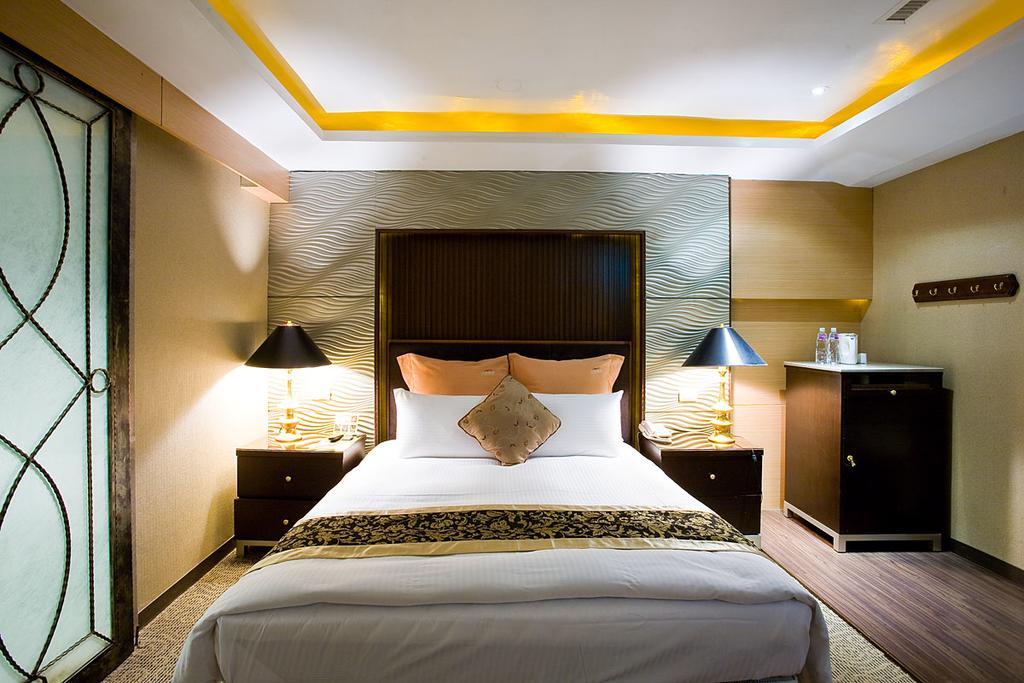 Crystal Business Motel Kota Hsinchu Bagian luar foto