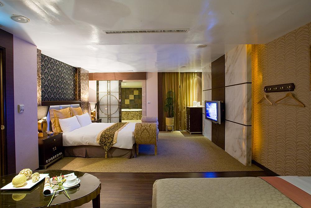 Crystal Business Motel Kota Hsinchu Bagian luar foto