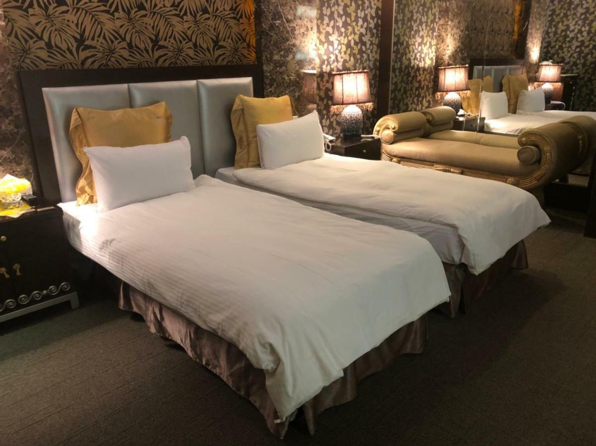 Crystal Business Motel Kota Hsinchu Bagian luar foto